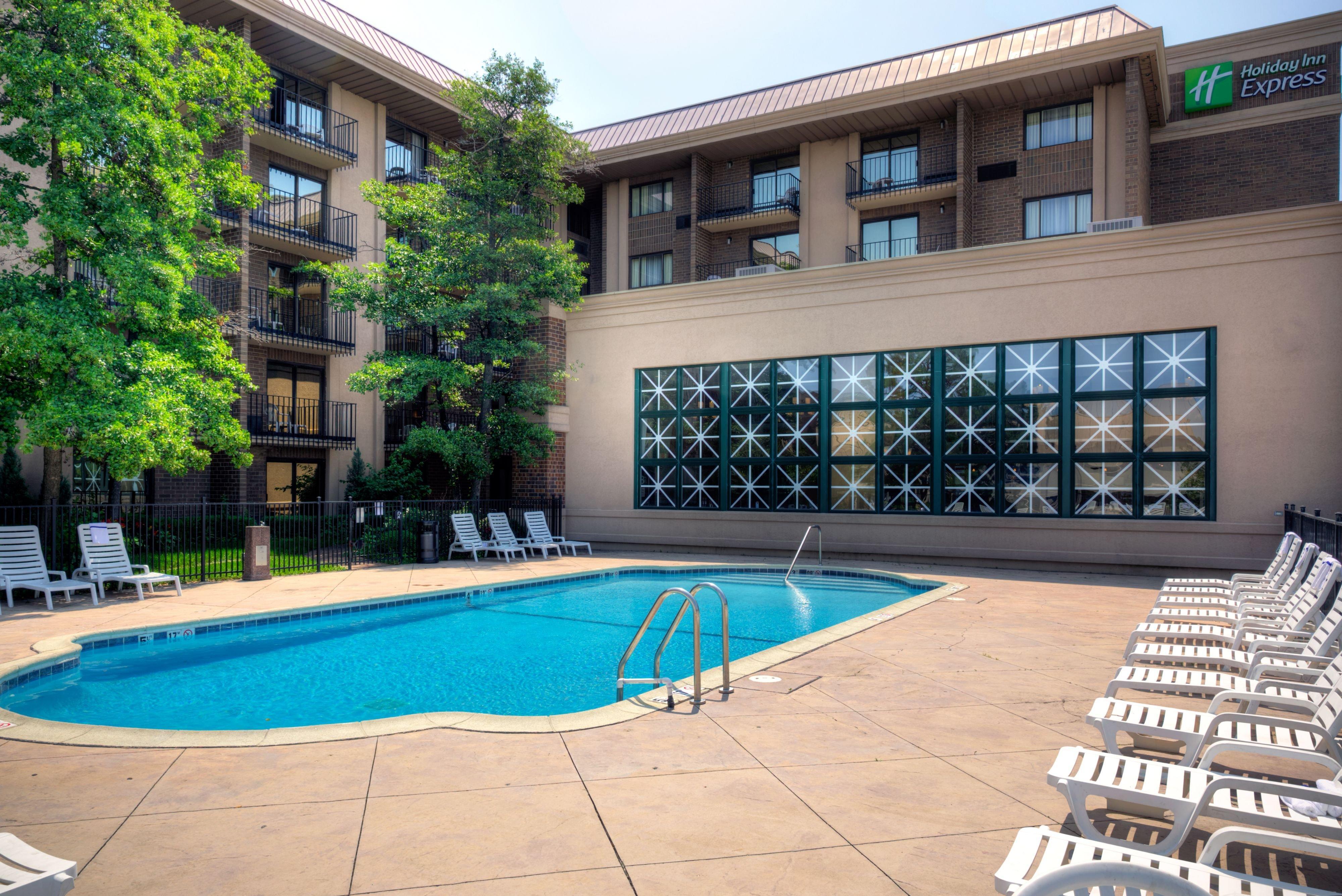 Holiday Inn Express Schaumburg-Rolling Meadows By Ihg מראה חיצוני תמונה